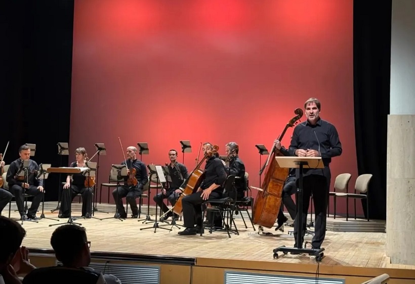 Ignacio García-Vidal, director de la Sinfónica de Uruguay