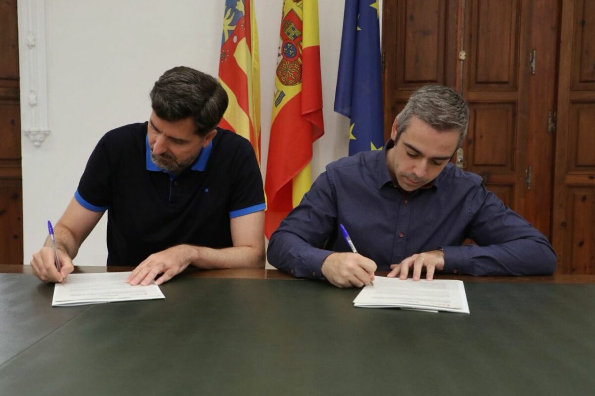 Convenio para impulsar la digitalización y la formación en el sector periodístico