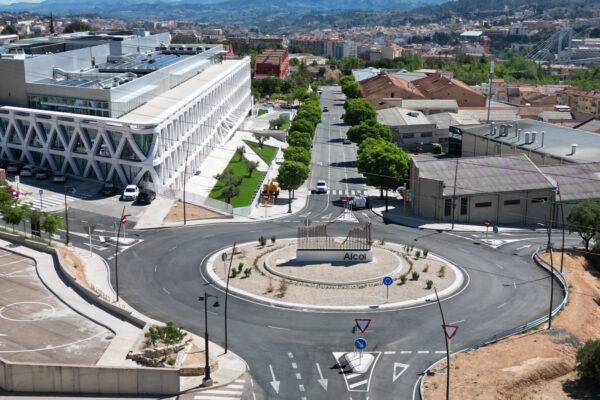El Consell mejorará 12 áreas industriales de l’Alcoià con una inversión de 3,3 millones de euros
