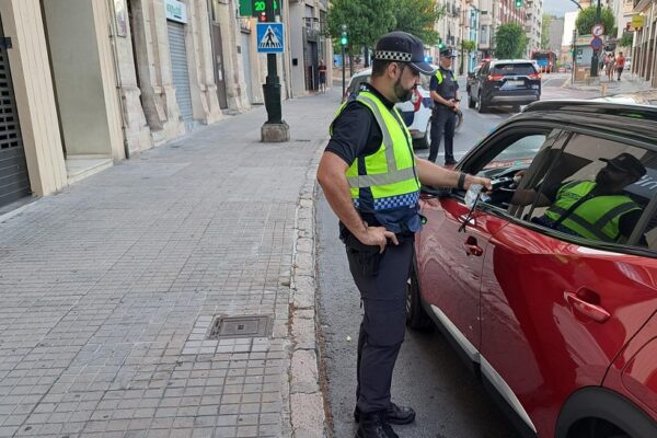 Tramiten 30 sancions per conduir sota efectes d'alcohol i drogues