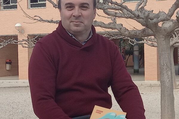 Francesc Gisbert gana el Premio Jesús Tuson