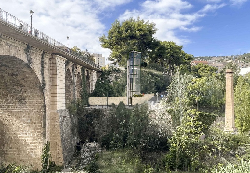 Es licita l'obra d'un ascensor per a accedir al llit del riu Barxell