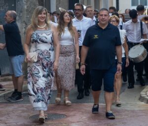 El poble de Benilloba obri el teló per a donar pas als seus dies grans