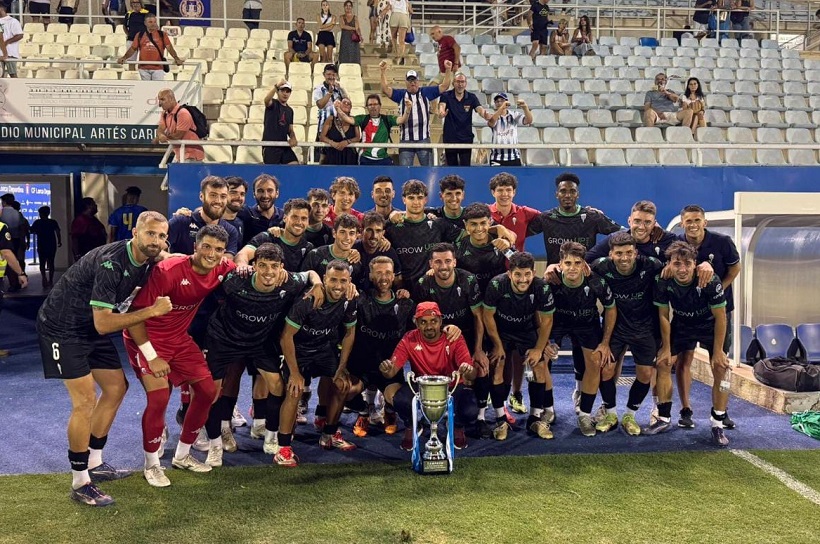 L'Alcoyano resisteix i li guanya el Trofeu ‘Manny Pelegrín’ al Lorca Deportiva