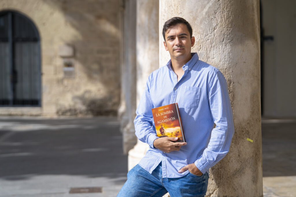 Daniel Ortiz recrea la Micenes d’Agamenó en la seua última novel·la
