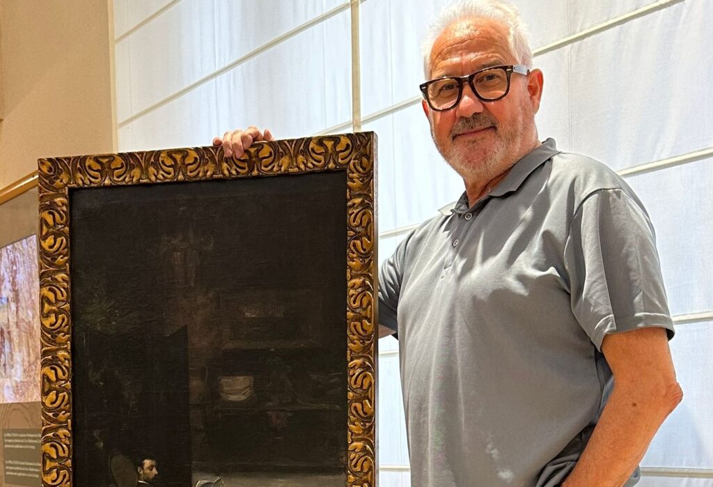 El Ayuntamiento recibe la cesión temporal de una obra de Fernando Cabrera dedicada al músico Gonzalo Pareja