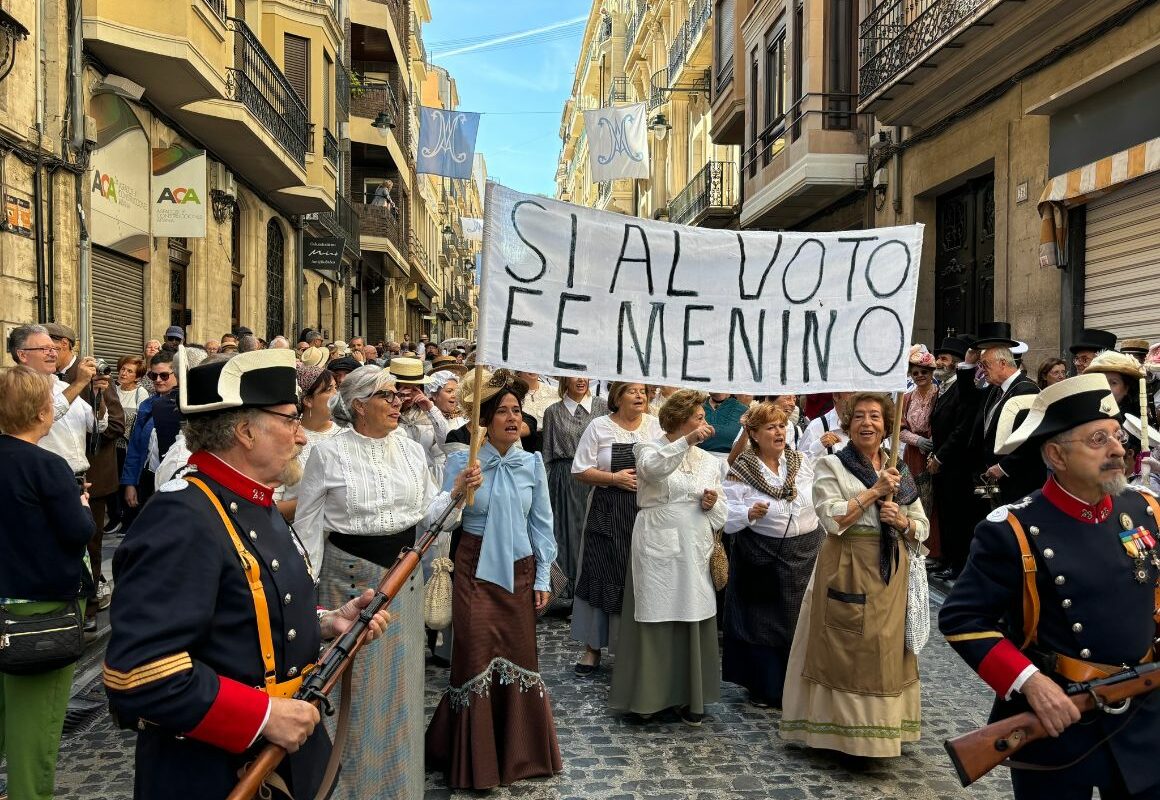Alcoi celebra el Dia Mundial del Turisme immers en la Fira Modernista