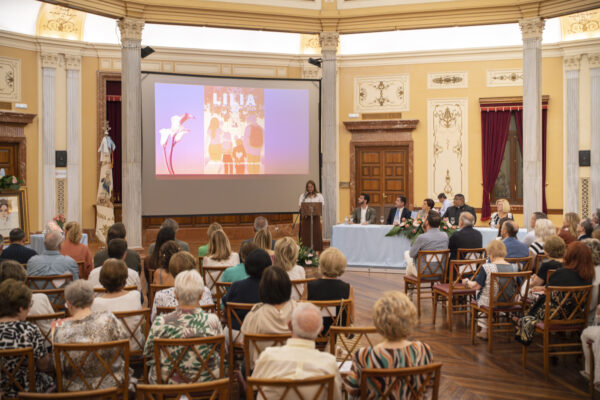 La revista Lilia inicia la semana grande de la patrona en Alcoy