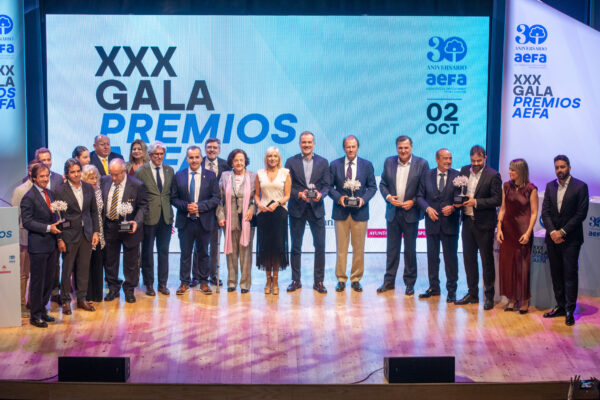 AEFA reconoce la trayectoria de La Española