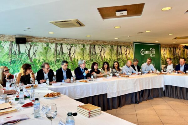 Generalitat y Cámara coinciden en la necesidad de impulsar el área industrial Alcoi Sud