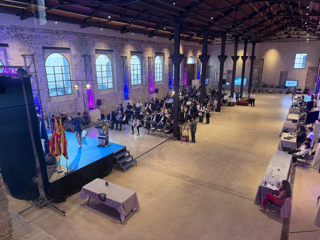 El III Congrés de Ciutats Intel·ligents i Big data va reunir a Alcoi a més de 400 assistents per a debatre sobre el futur de les ciutats