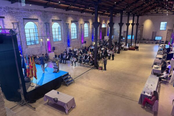 El III Congrés de Ciutats Intel·ligents i Big data va reunir a Alcoi a més de 400 assistents per a debatre sobre el futur de les ciutats