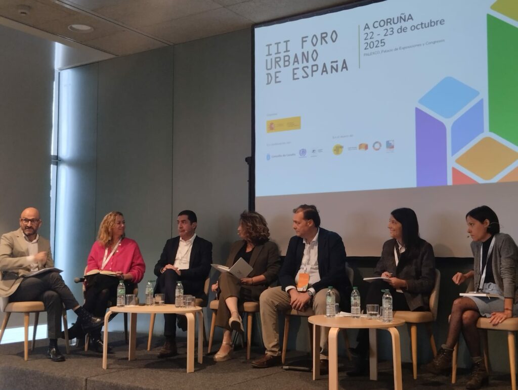 Alcoy destaca en A Coruña el papel de la innovación para transformar las ciudades