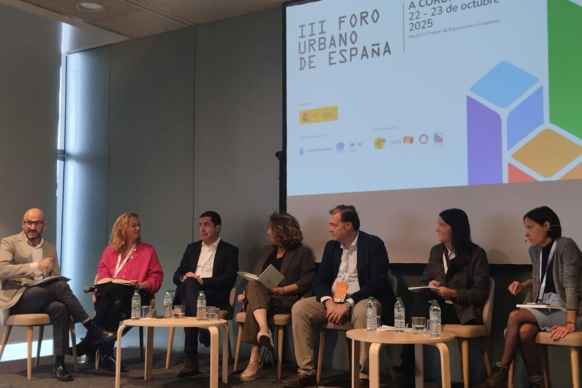 Alcoy destaca en A Coruña el papel de la innovación para transformar las ciudades