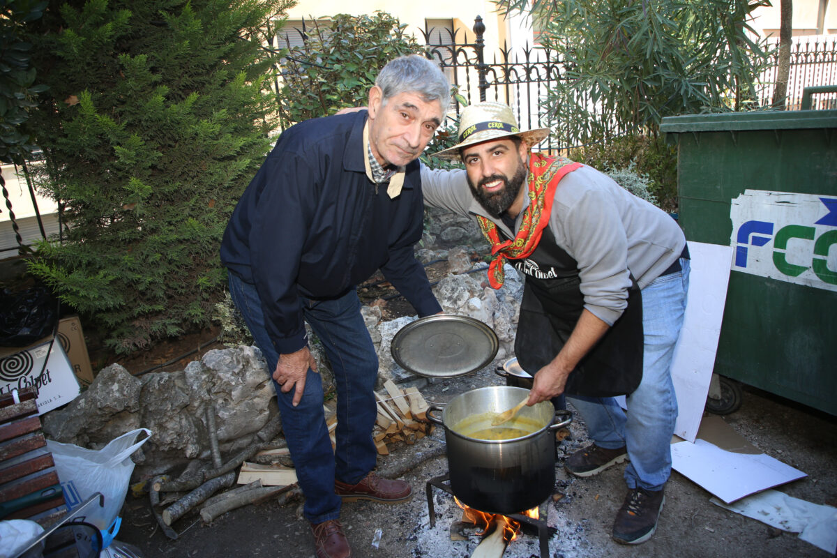 La tradicional olleta protagoniza la jornada central del Mig Any