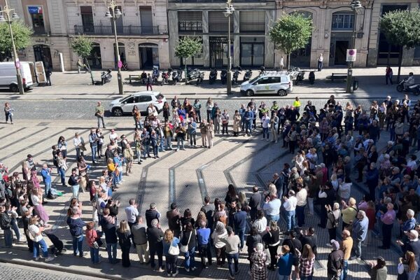 Sentido homenaje en recuerdo a las víctimas de la DANA