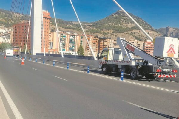 Trabajos para monitorizar el puente Fernando Reig