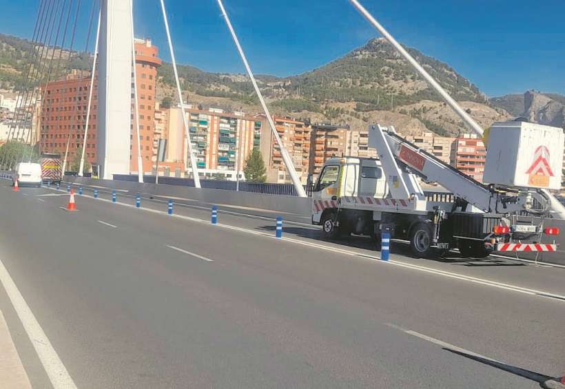 Trabajos para monitorizar el puente Fernando Reig