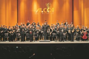 Alcoy celebra el 9 d'Octubre con orgullo, cultura y reivindicación