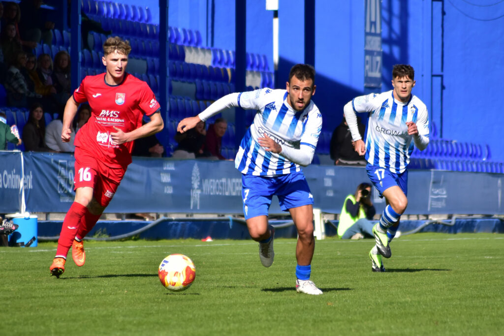 El Deportivo s’enfronta a un equip que li duplica el pressupost