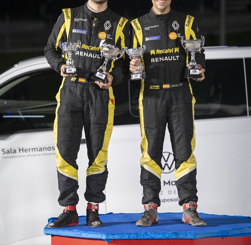 Nicolás Cabanes vuelve a ser profeta en casa