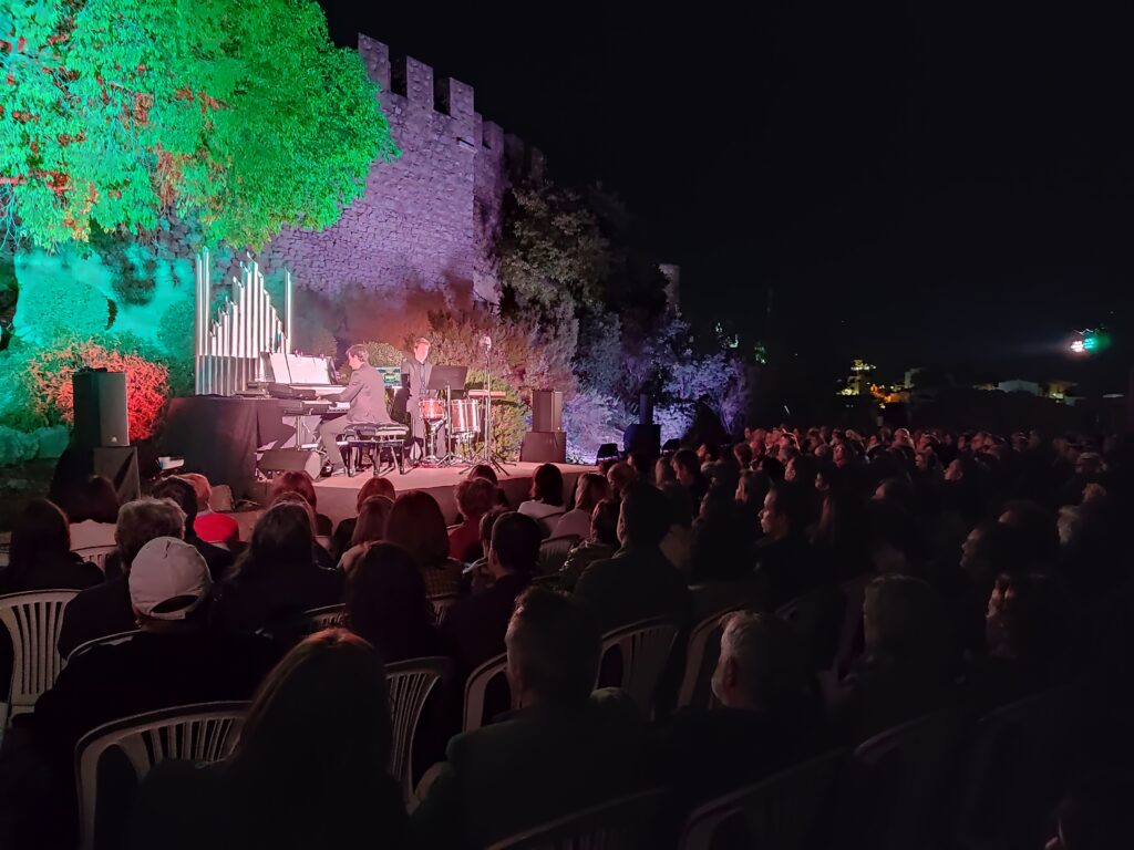 Banyeres va proposar un viatge sonor per la història i la memòria