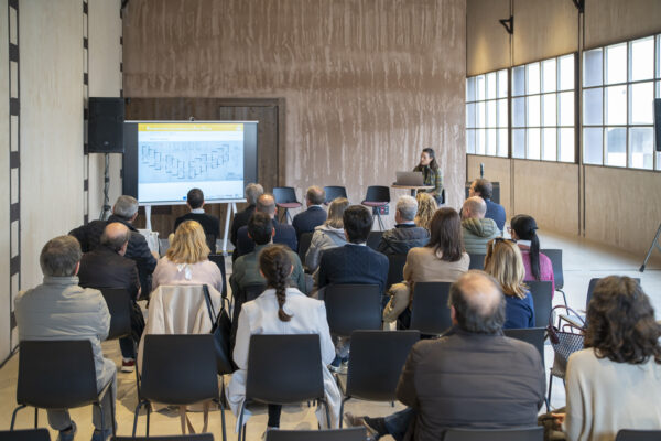 Nous models d'habitatge públic i rehabilitació, a debat a Alcoi