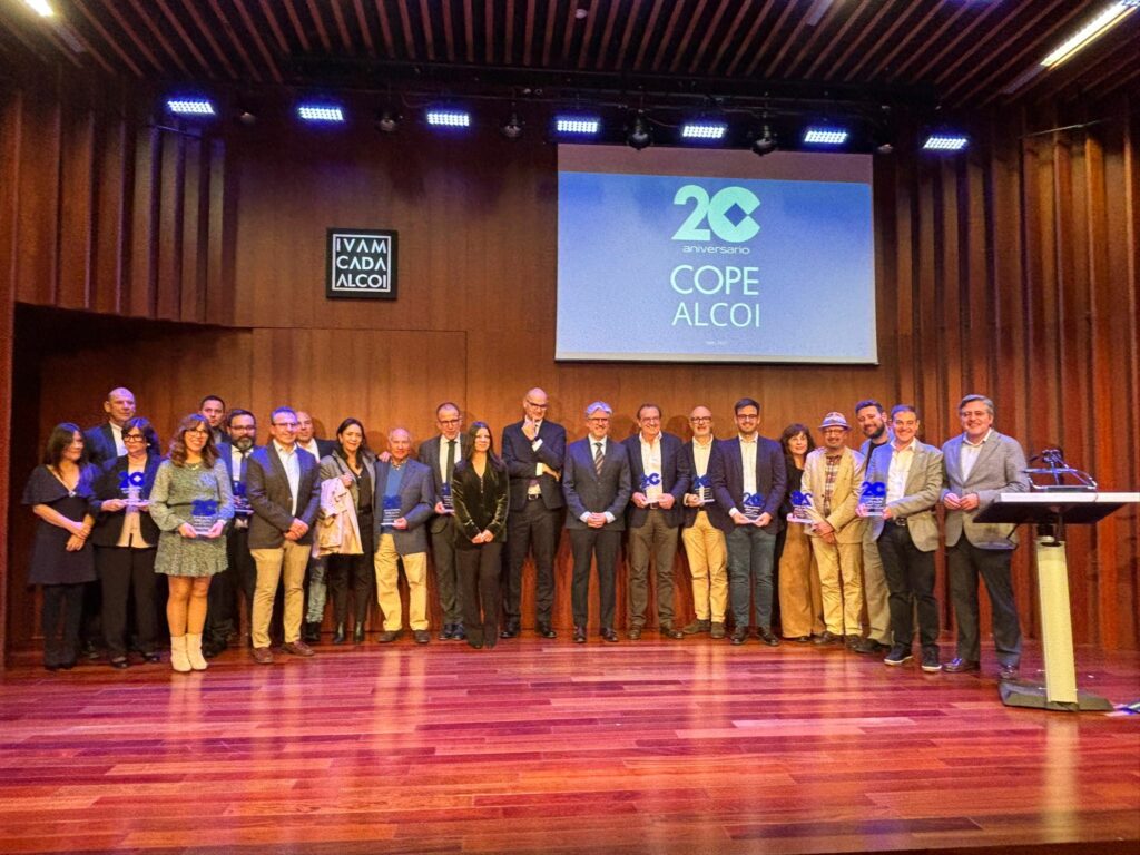 COPE Alcoi, vint anys en les ones