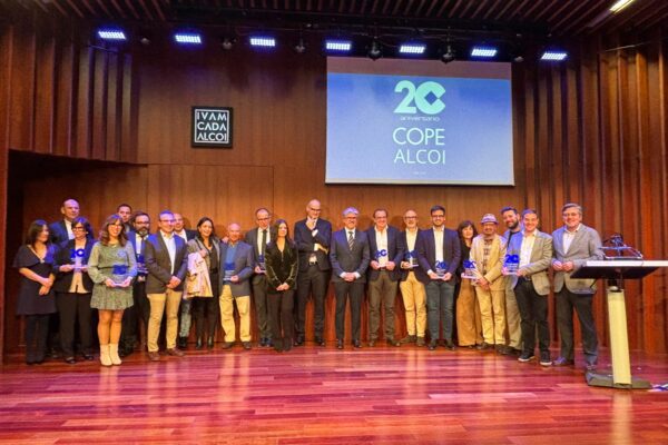 COPE Alcoi, vint anys en les ones