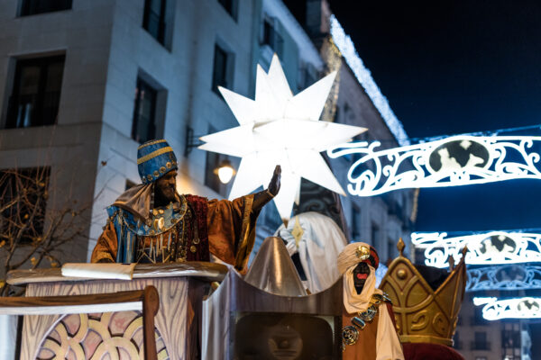 Pau Durà ayudará a transmitir el mensaje del Embajador Real y Abril Peidro escribirá el texto del Bando