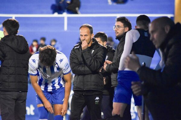 Fran Alcoy: “Cal continuar guanyant o tornarem amb un problema”