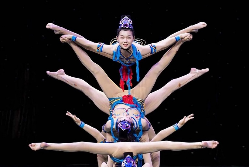 El Circ Acrobàtic de la Xina arriba al Calderón