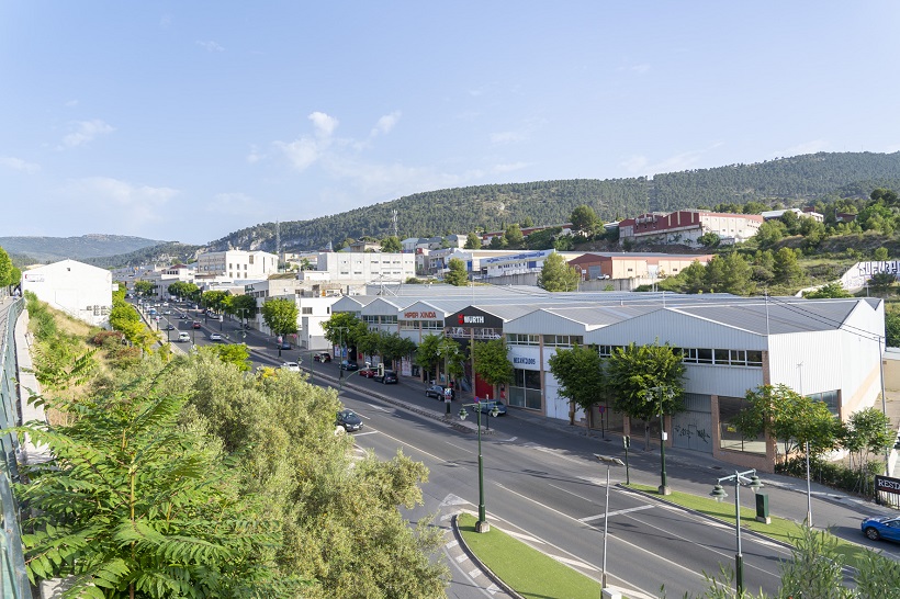 La industria supone el 39% de los contratos
