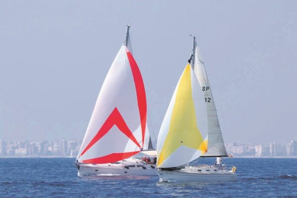 Tres velers alcoians en la Regata del Círculo