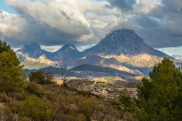 La Mancomunitat lanza el reto “20 Cims, 20 mils” en ocho meses