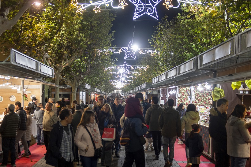 El mayor mercado de turrones y dulces vuelve a Xixona con la Feria de Navidad