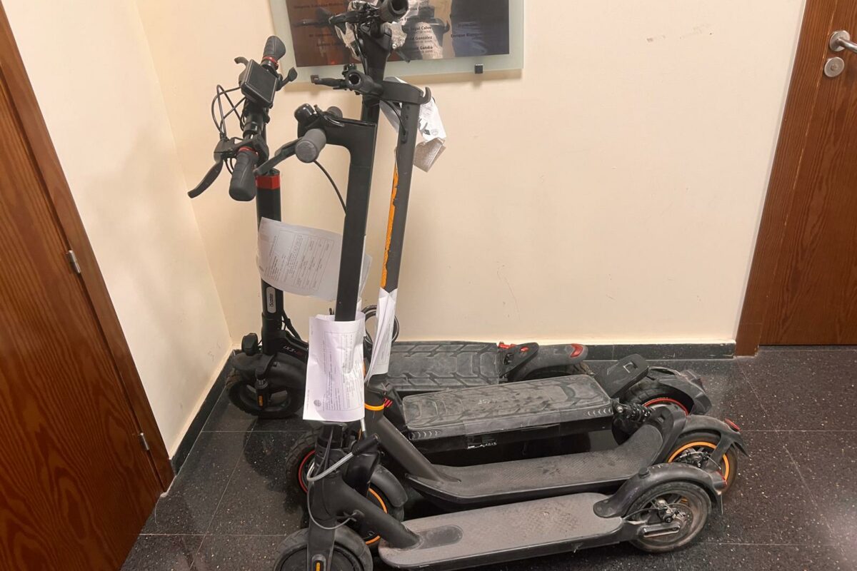 Una campanya de la Policia Local es tanca amb 40 patinets immobilitzats i 49 denúncies