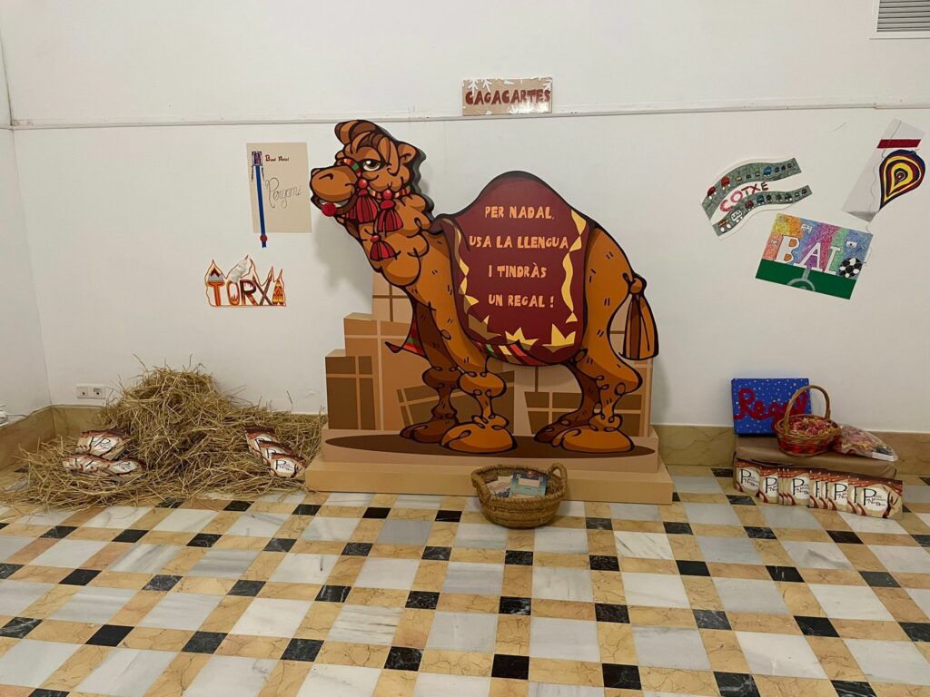 Alcoy celebra 35 años de Nadal en valencià con una gran exposición interactiva y retrospectiva