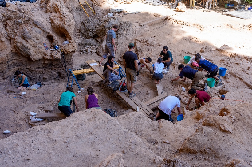 Premio nacional para los yacimientos de El Salt y el Abric del Pastor