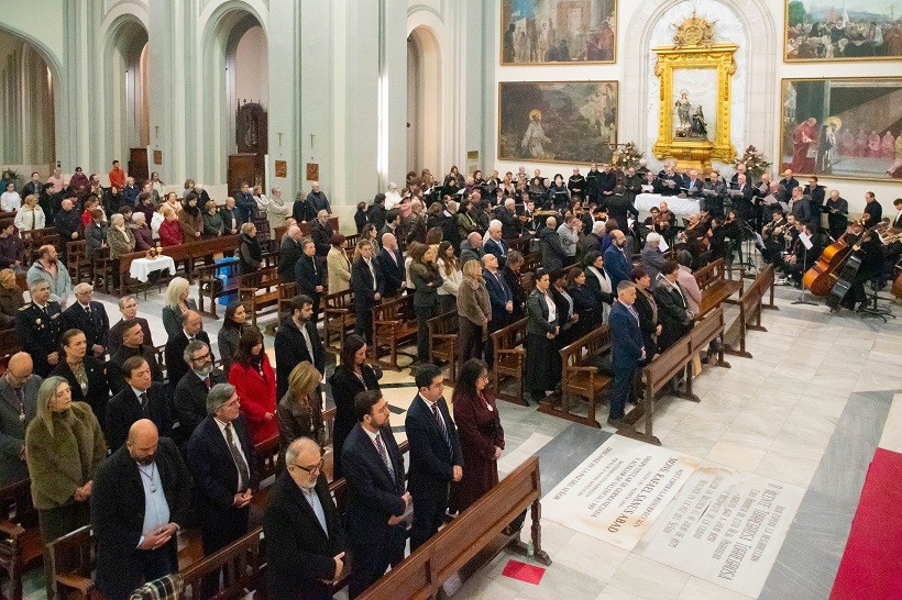Alcoi va rendir honors a Sant Maure per la seua intercessió en els terratrémols