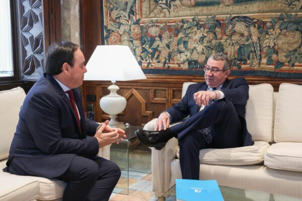 El presidente de la Diputación de Alicante se reúne en Valencia con el president de la Generalitat