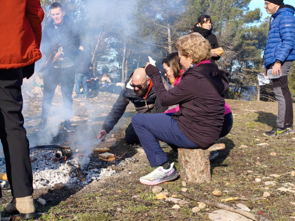 Romeria a Sant Antoni amb bon ambient malgrat l'intens fred