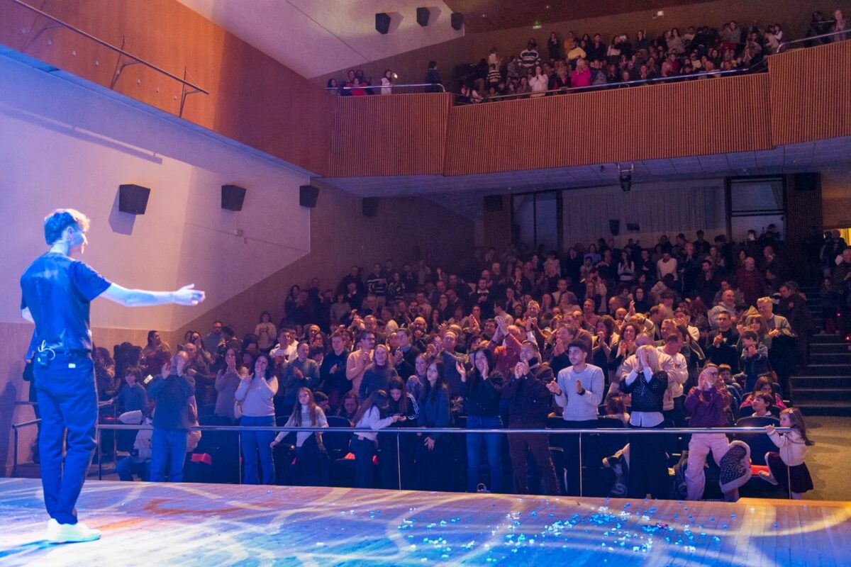 El Mag Hugo ompli El Teular amb Imagina