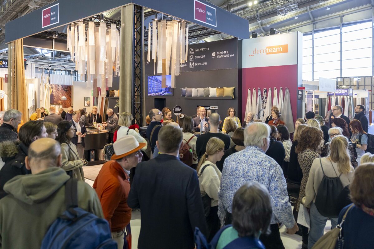 La Comunitat mantiene un superávit comercial pese al leve retroceso de las exportaciones