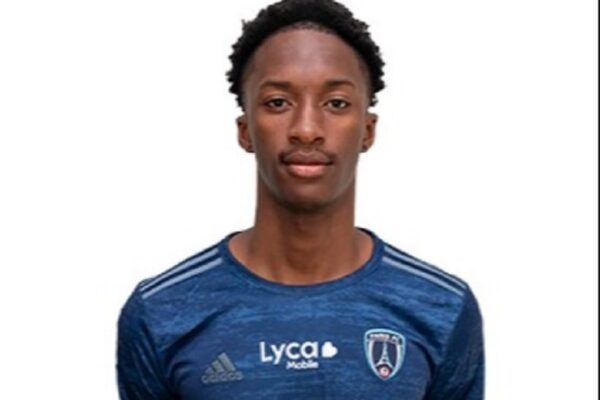 El Alcoyano ficha al francés Kalilou Camara y preocupa la grave lesión de Jagoba Zárraga