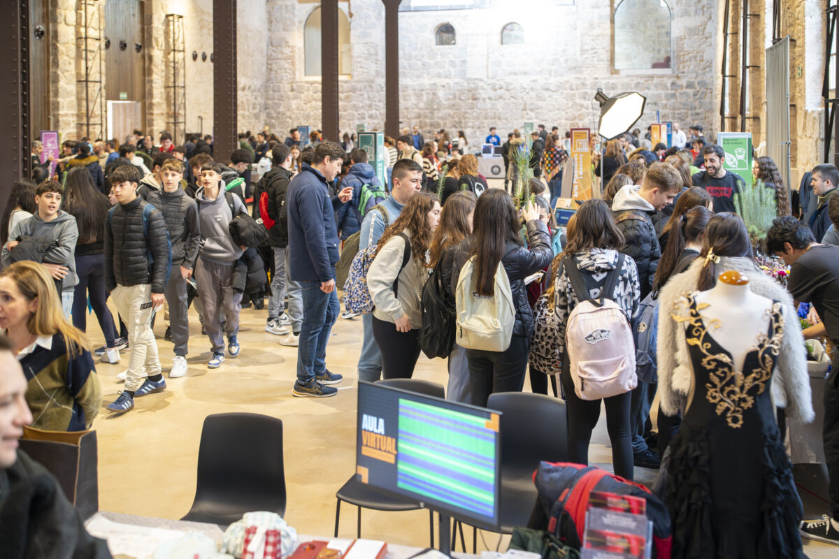 La Fira d’Habilitats muestra el mundo de oportunidades que ofrece la FP