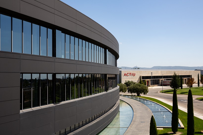 Actiu trenca la barrera dels 100 milions i consolida el seu creixement