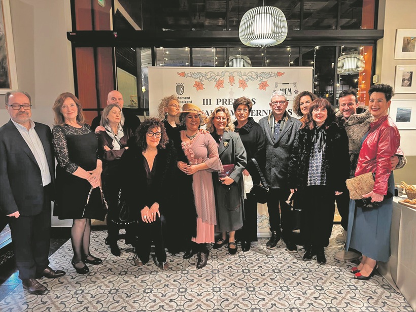 El Grupo de Recreación Alcoy Modernista logra tres galardones en Carcaixent