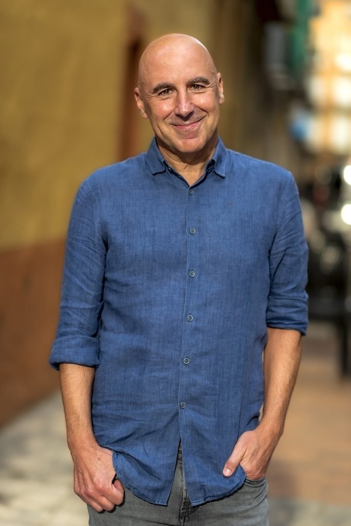 Silvestre Vilaplana guanya el Premi Enric Valor per la seua obra ‘El rei del Mides’